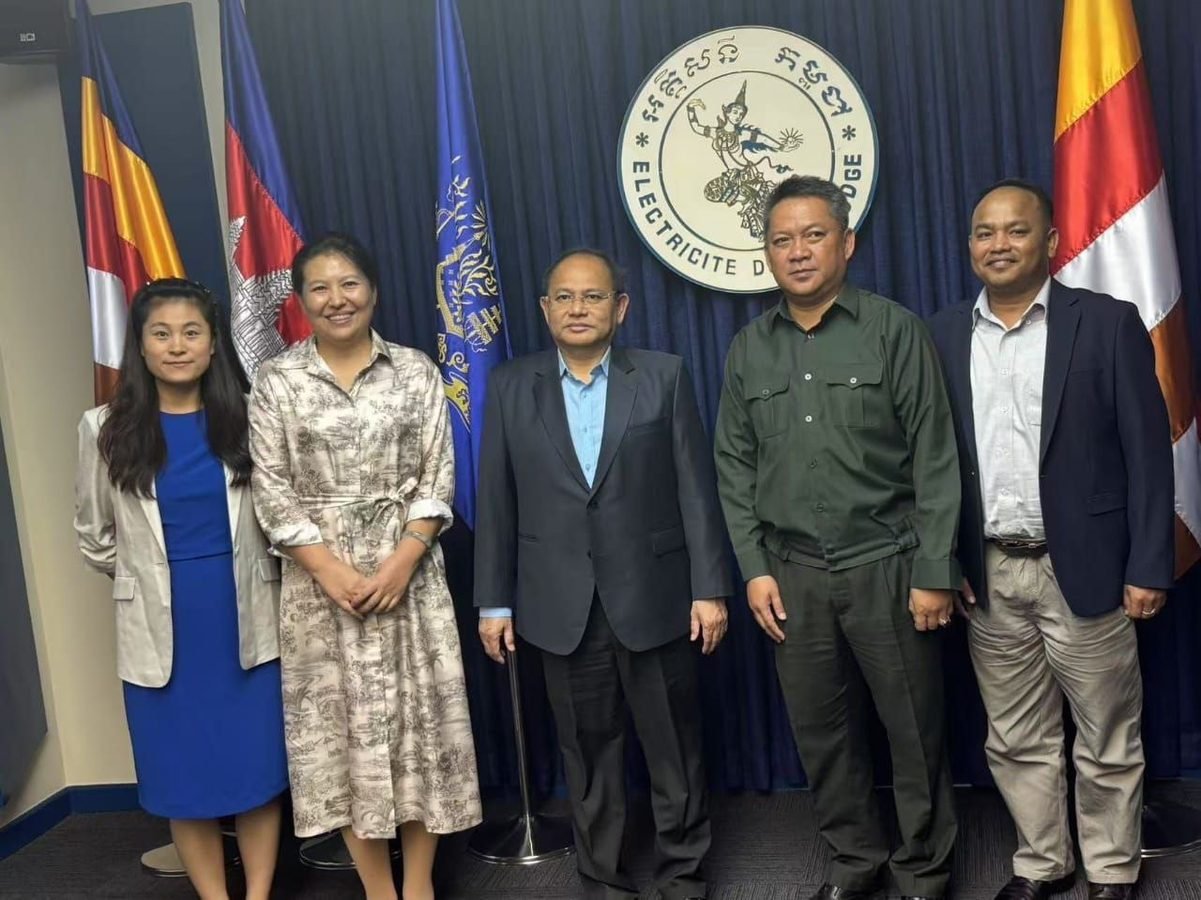 Meeting at Electricité du Cambodge headquarters, April 2025